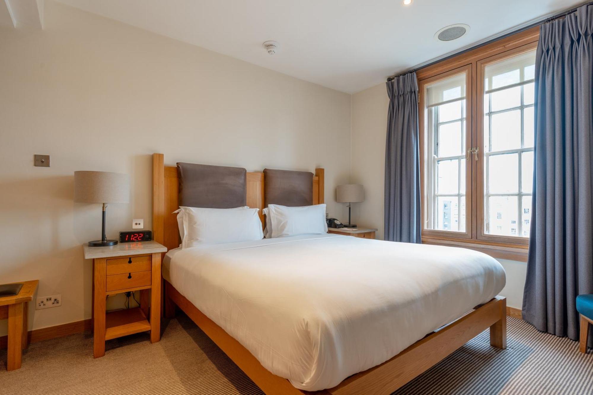 Hotel The Clarence Dublin Exterior foto